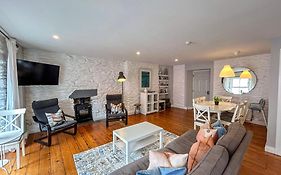 Apartments In Dingle Town Center